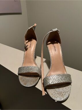 Le Château Silver Rhinestone Strappy High Heel Sandals - Size 11